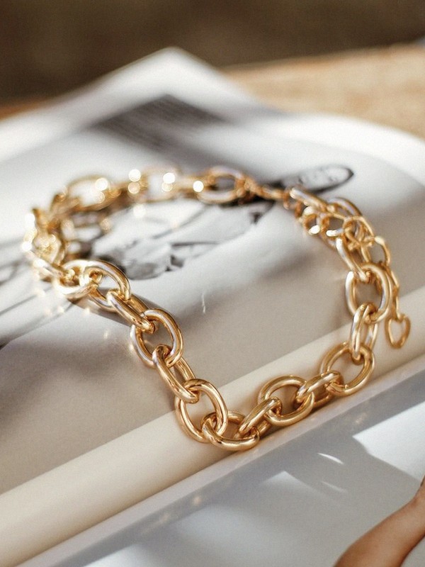 Vintage Jewellery: Where To Shop & What To Look For