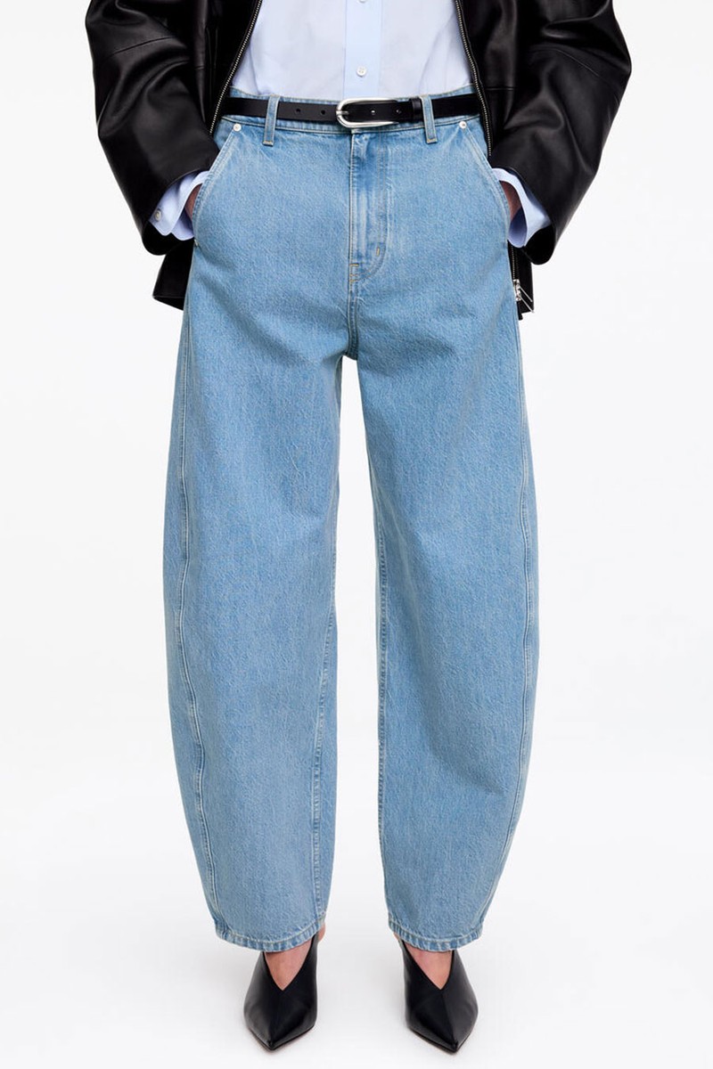 Barrel-Leg Jeans