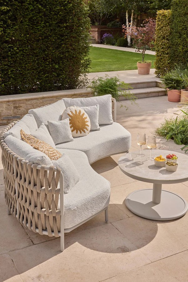 Salvador Curve Corner Sofa & Table Lounge Set