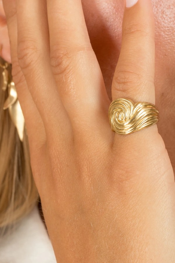 Mulll Swirl Ring from Marlene Juhl Jørgensen