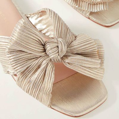 22 Flat Sandals To Wear This Summer