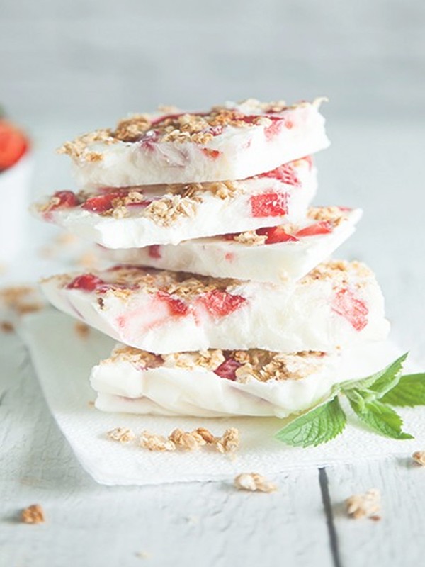FRO-YO Strawberry Bark
