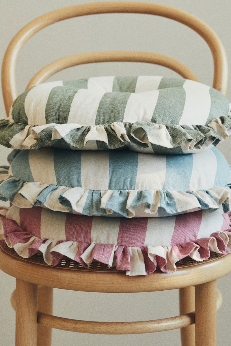 Frill-Trimmed Cotton Seat Cushion