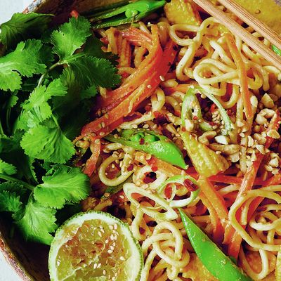Spicy Peanut Stir Fry With Noodles