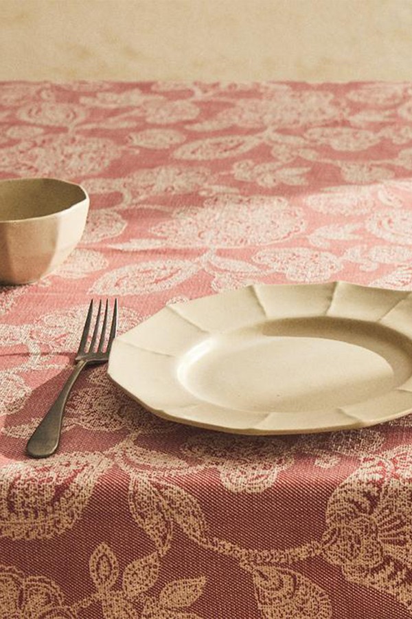 Floral Cotton & Linen Jacquard Tablecloth from Zara Home