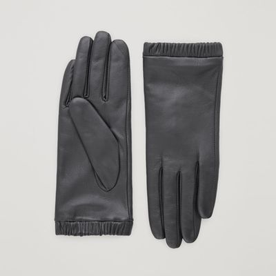 Gathered Cashmere-Leather Gloves from Cos