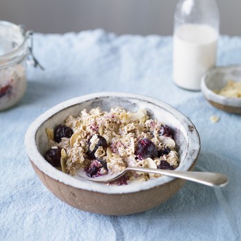 A Nutritionists’ Guide To Making Overnight Oats